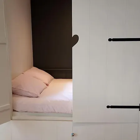 Bedstee In De Polder