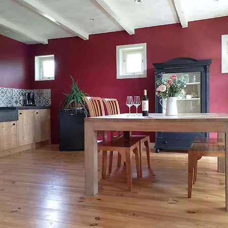 Bedstee In De Polder *